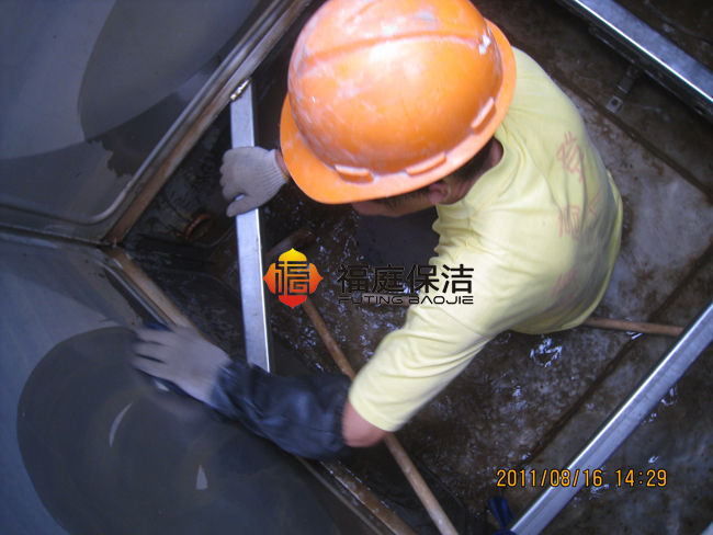 上海普陀區(qū)水箱清洗消毒公(gōng)司 上海普陀區(qū)水箱清洗消毒公(gōng)司