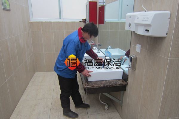 上海企業打掃衛生公(gōng)司